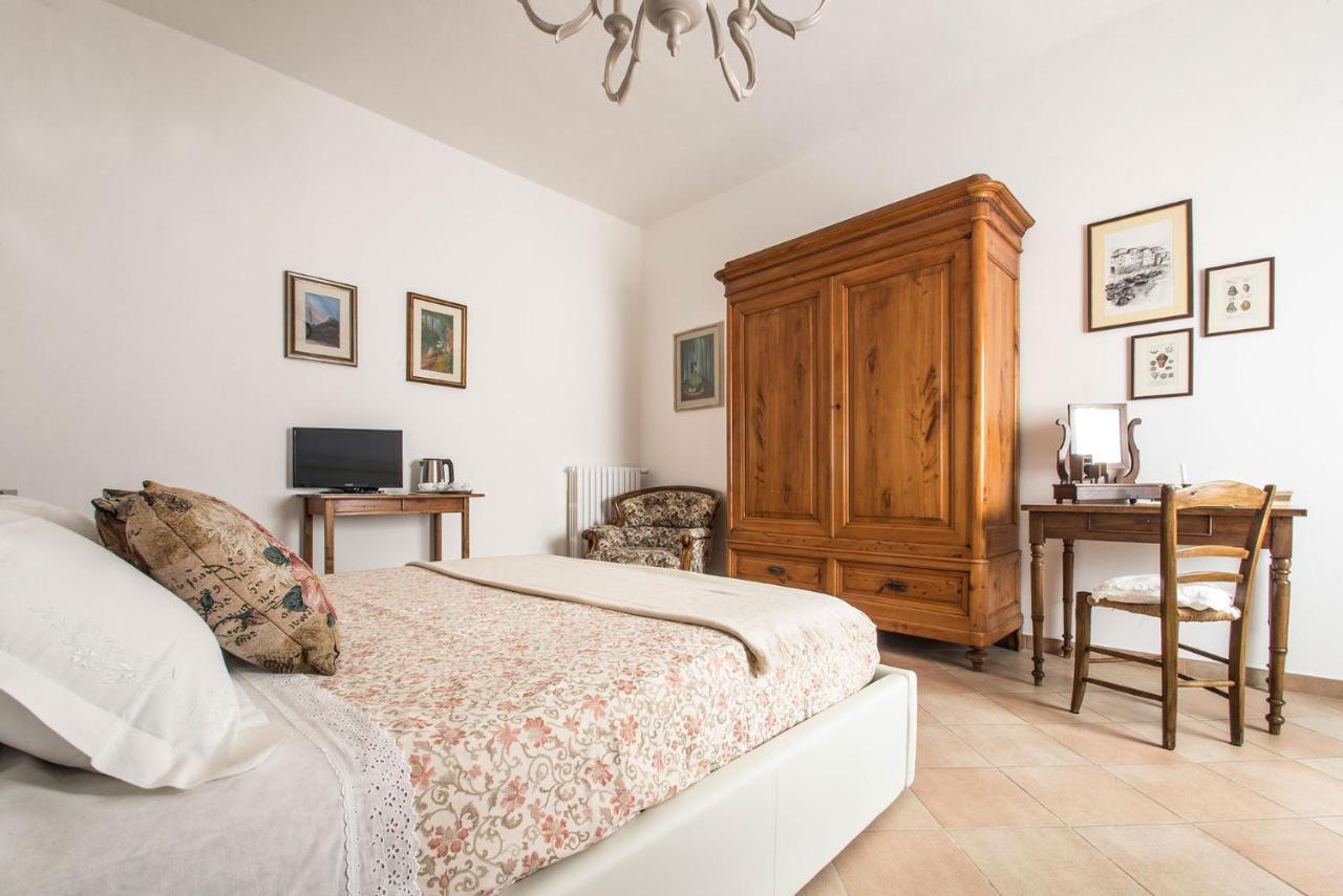 ホテル A Casa Di Irma E Nilo パラーイア エクステリア 写真